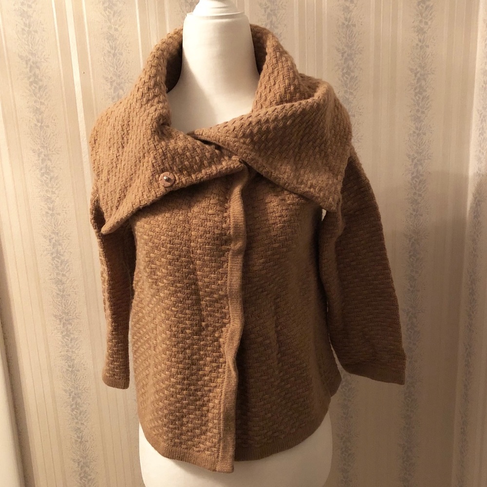 NWOT Banana Republic Merino Wool Sweater - Picture 2 of 8